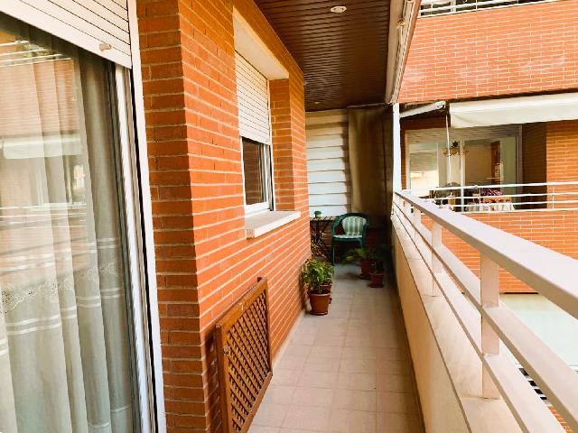 Imagen 4 Inmueble 300610 - Piso en venta en Vilanova I La Geltrú / Zona Fábrica Nova, junto al centro.