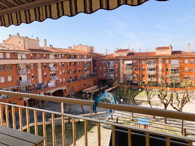 Imagen 2 Inmueble 300982 - Piso en venta en Vilanova I La Geltrú / Junto a la Torre d´ Enveja