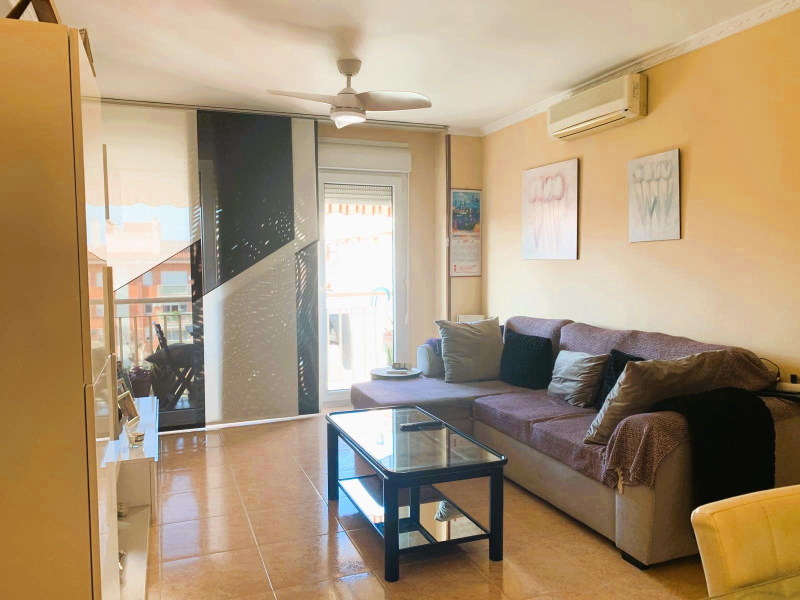 Imagen 1 Piso en venta en Vilanova I La Geltrú / Junto a la Torre d´ Enveja