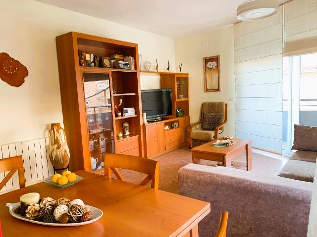 Imagen 3 Inmueble 300983 - Piso en venta en Sant Pere De Ribes / Cerca ayuntamiento y colegio.