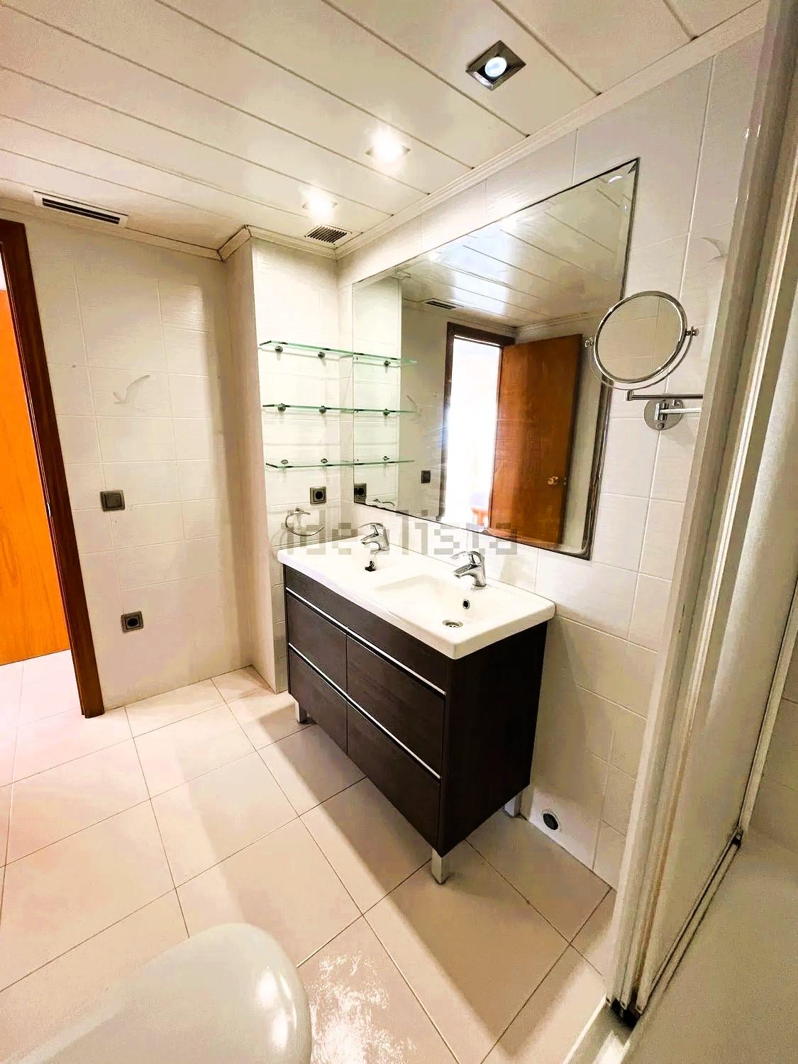 Imagen 17 Apto. Playa en venta en Cunit / Primera línea de mar