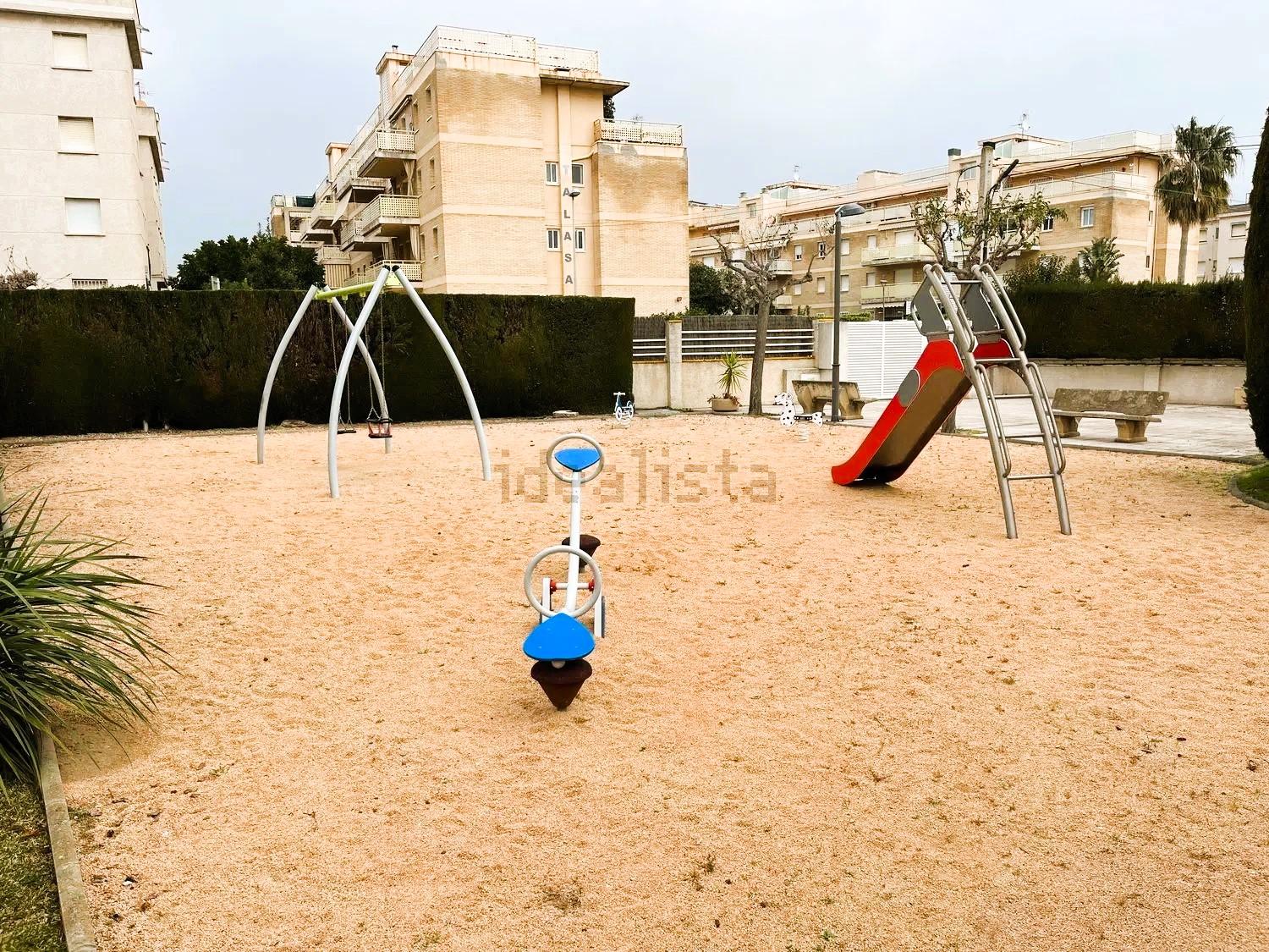 Imagen 22 Apto. Playa en venta en Cunit / Primera línea de mar