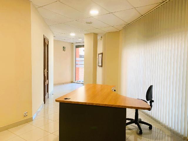 Imagen 9 Inmueble 301712 - Local Comercial en venta en Vilanova I La Geltrú / Zona juzgados y a escasos minutos del c...