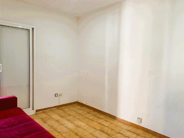 Imagen 15 Inmueble 306042 - Piso en venta en Barcelona / Piso céntrico en Poblenou, a poco minutos de la playa.