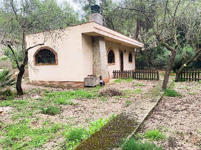 Imagen 1 Inmueble 306136 - Casa Rústica en venta en Vilanova I La Geltrú / Zona Nord, Partida Font d´en Bonet