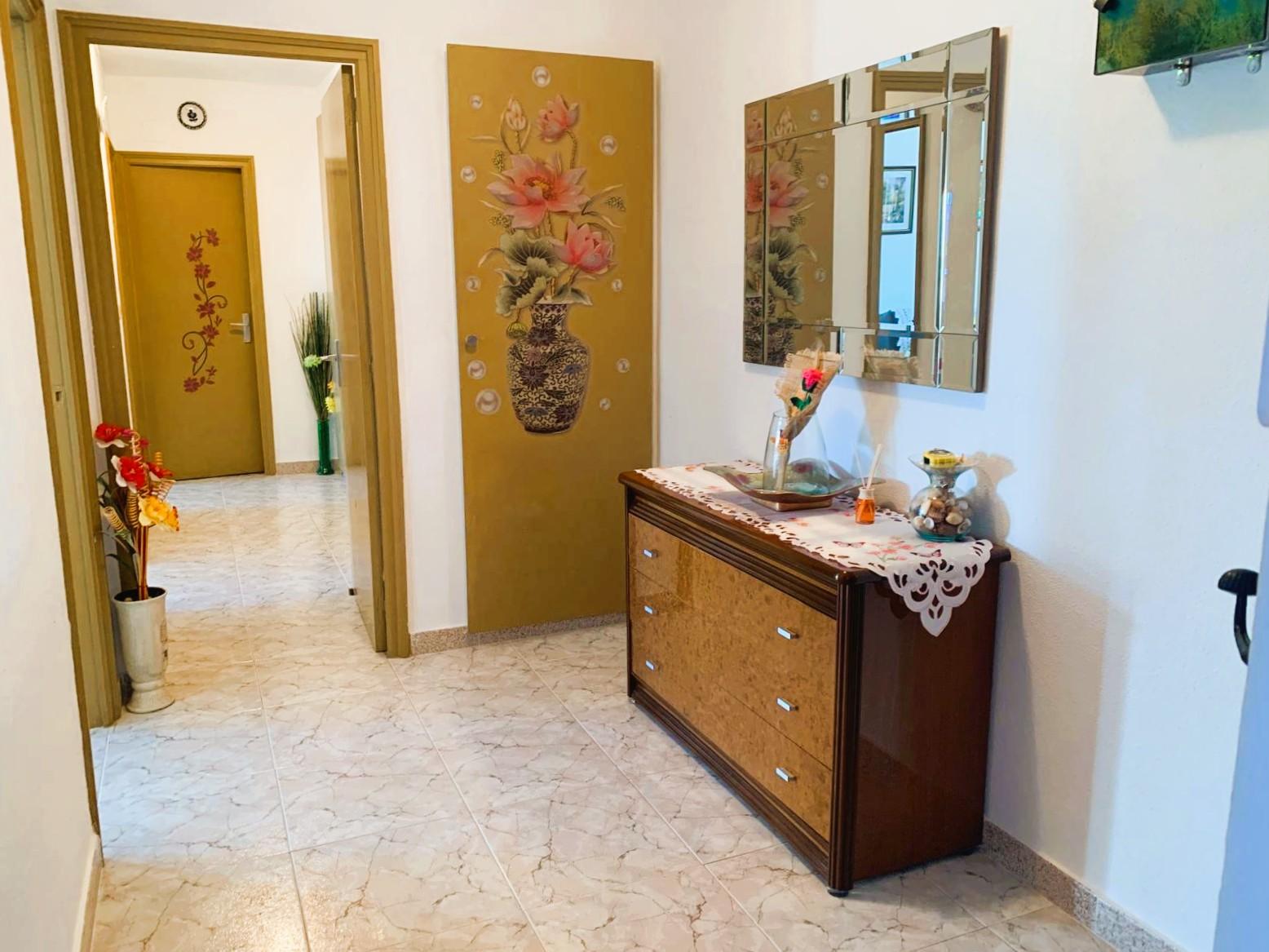 Imagen 2 Piso en venta en Vilanova I La Geltrú / Urbanización Prat de Vilanova, a pasos del mar.