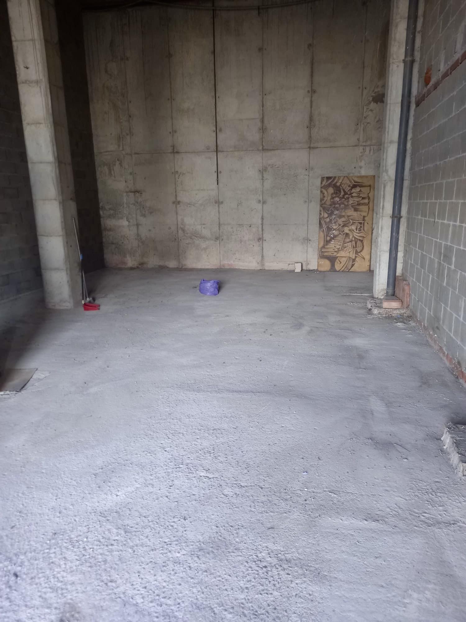 Imagen 4 Local Comercial en venta en Castro-urdiales / Frente Playa Ostende.
