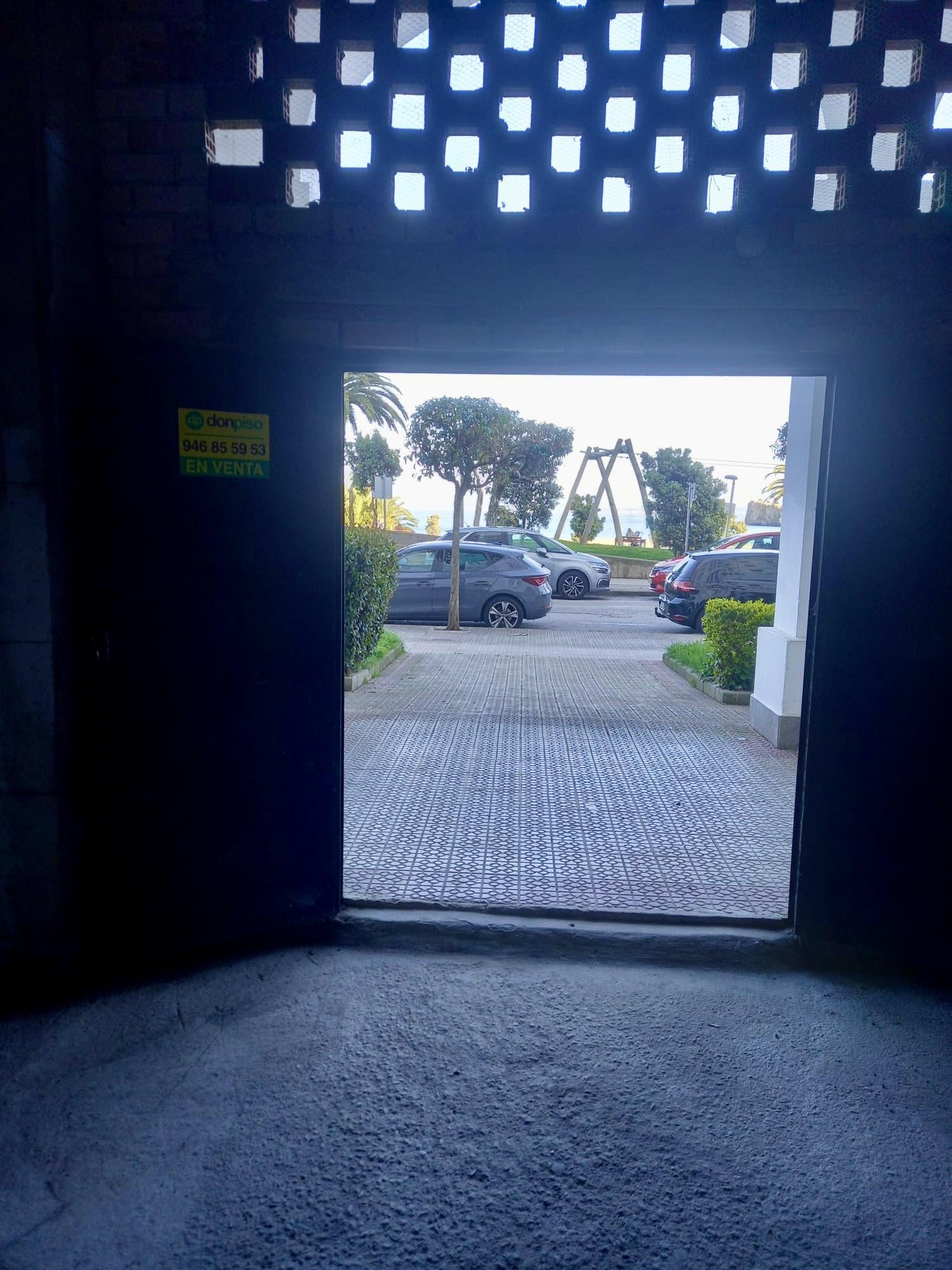 Imagen 5 Local Comercial en venta en Castro-urdiales / Frente Playa Ostende.