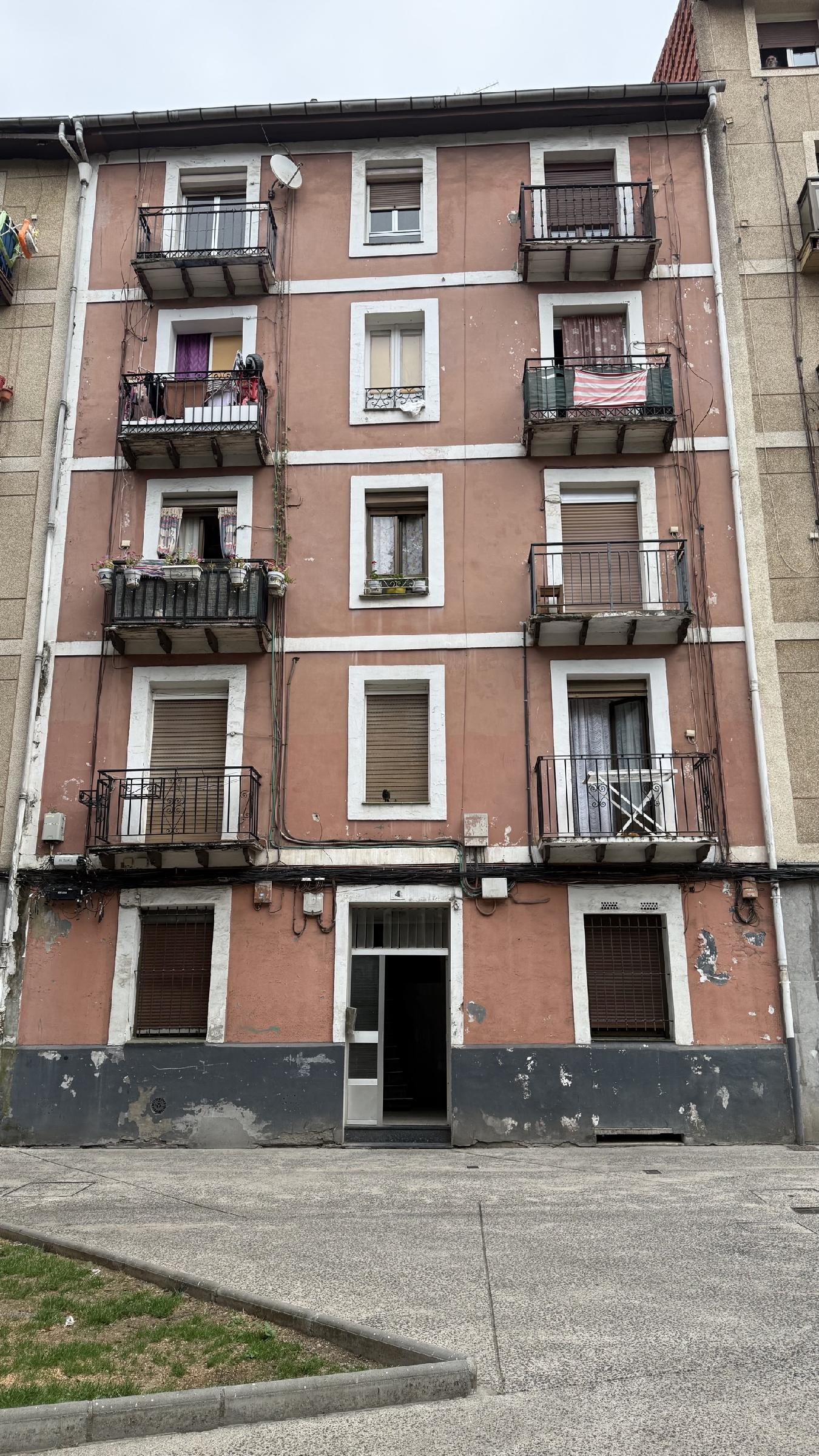 Imagen 1 Piso en venta en Sestao / Plaza del Sol .