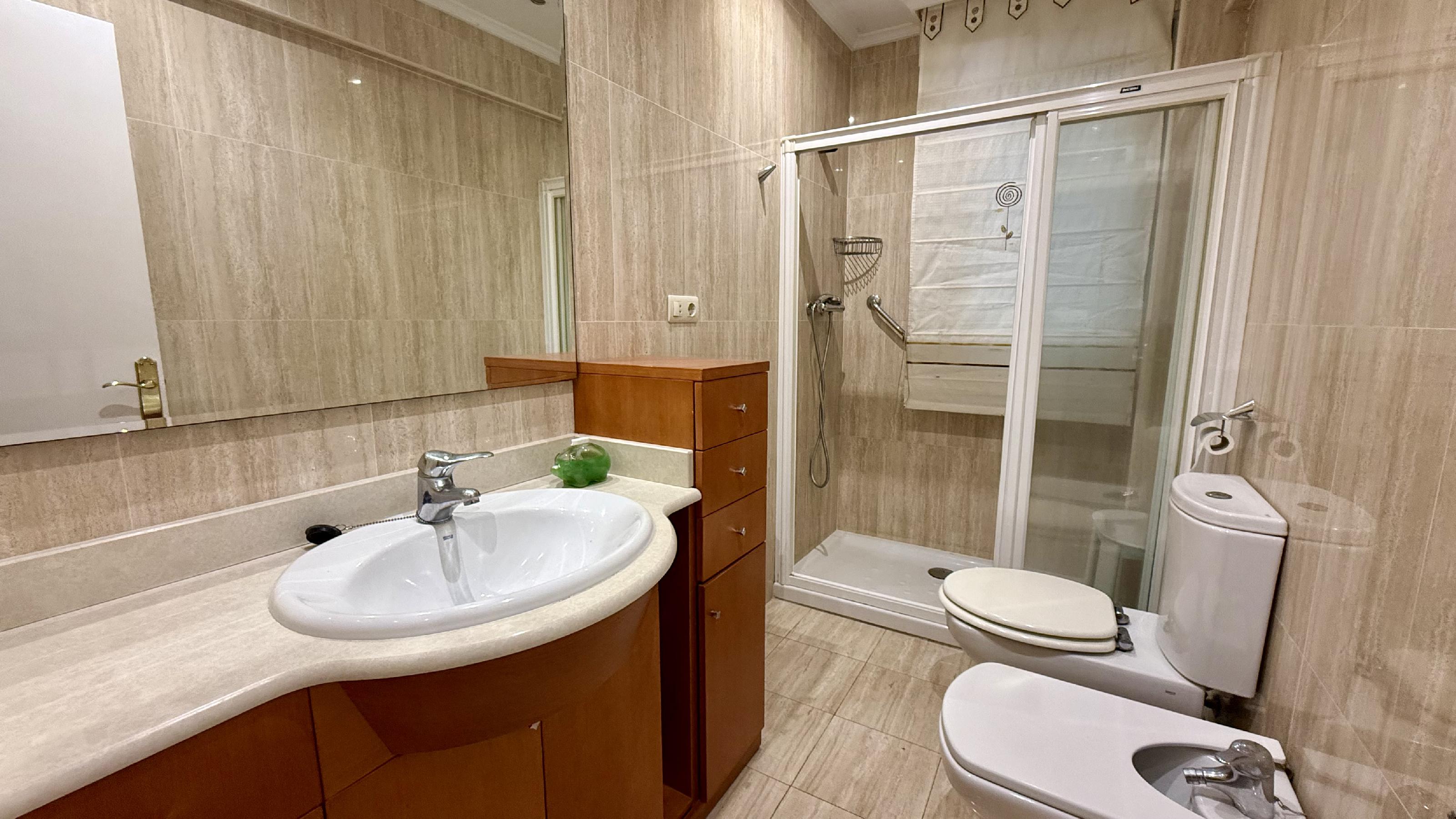 Imagen 24 Piso en venta en Barakaldo / Junto Paseo de los Fueros.