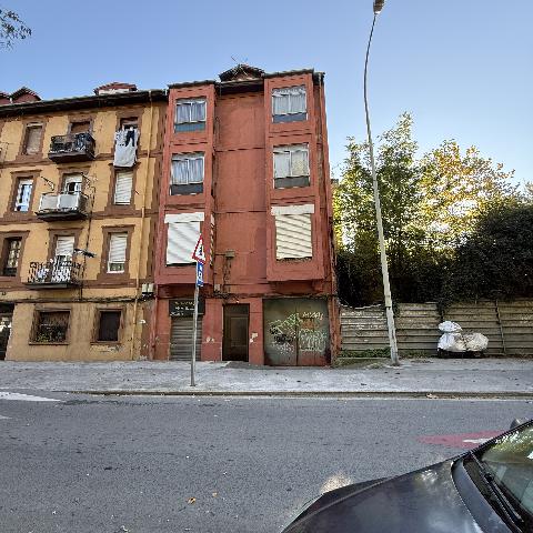 Imagen 13 Inmueble 297931 - Piso en venta en Barakaldo / Junto estación de Cercanias - Lutxana.
