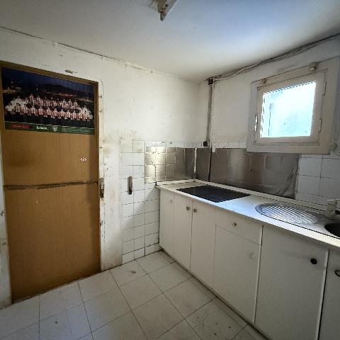 Imagen 3 Inmueble 297931 - Piso en venta en Barakaldo / Junto estación de Cercanias - Lutxana.