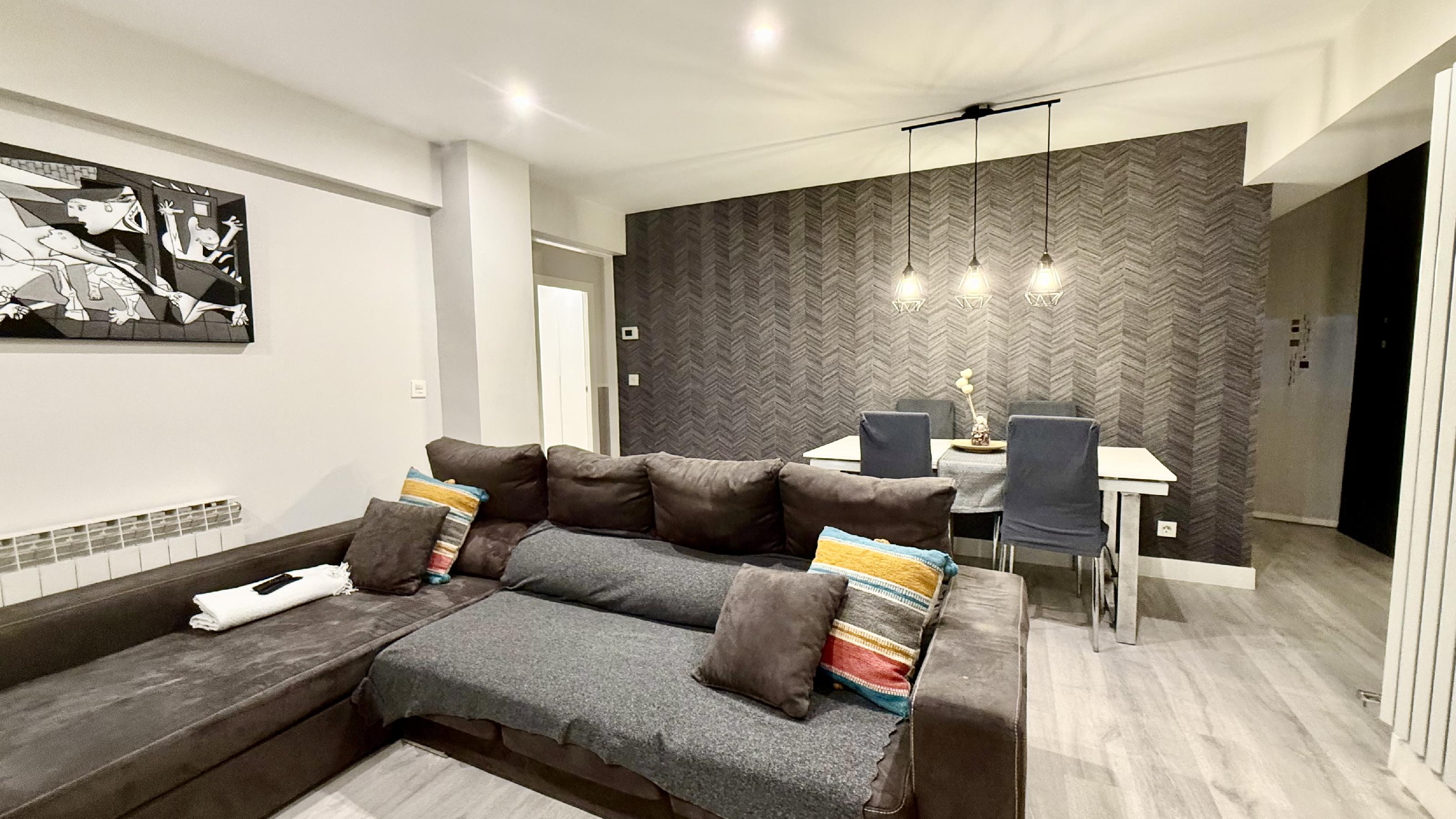 Imagen 2 Piso en venta en Barakaldo / Calle Zorrilla. Junto Avda. Libertad.