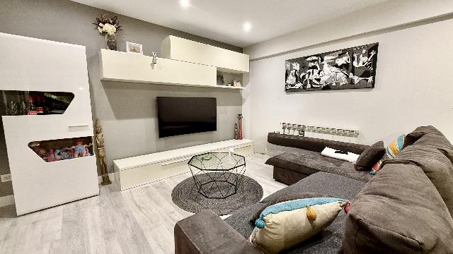 Imagen 3 Inmueble 299148 - Piso en venta en Barakaldo / Calle Zorrilla. Junto Avda. Libertad.