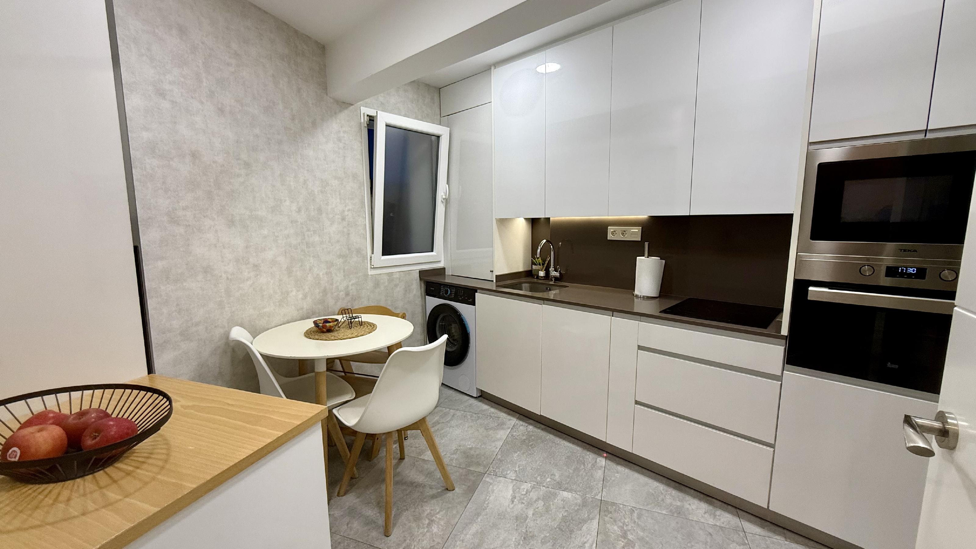 Imagen 9 Piso en venta en Barakaldo / Calle Zorrilla. Junto Avda. Libertad.