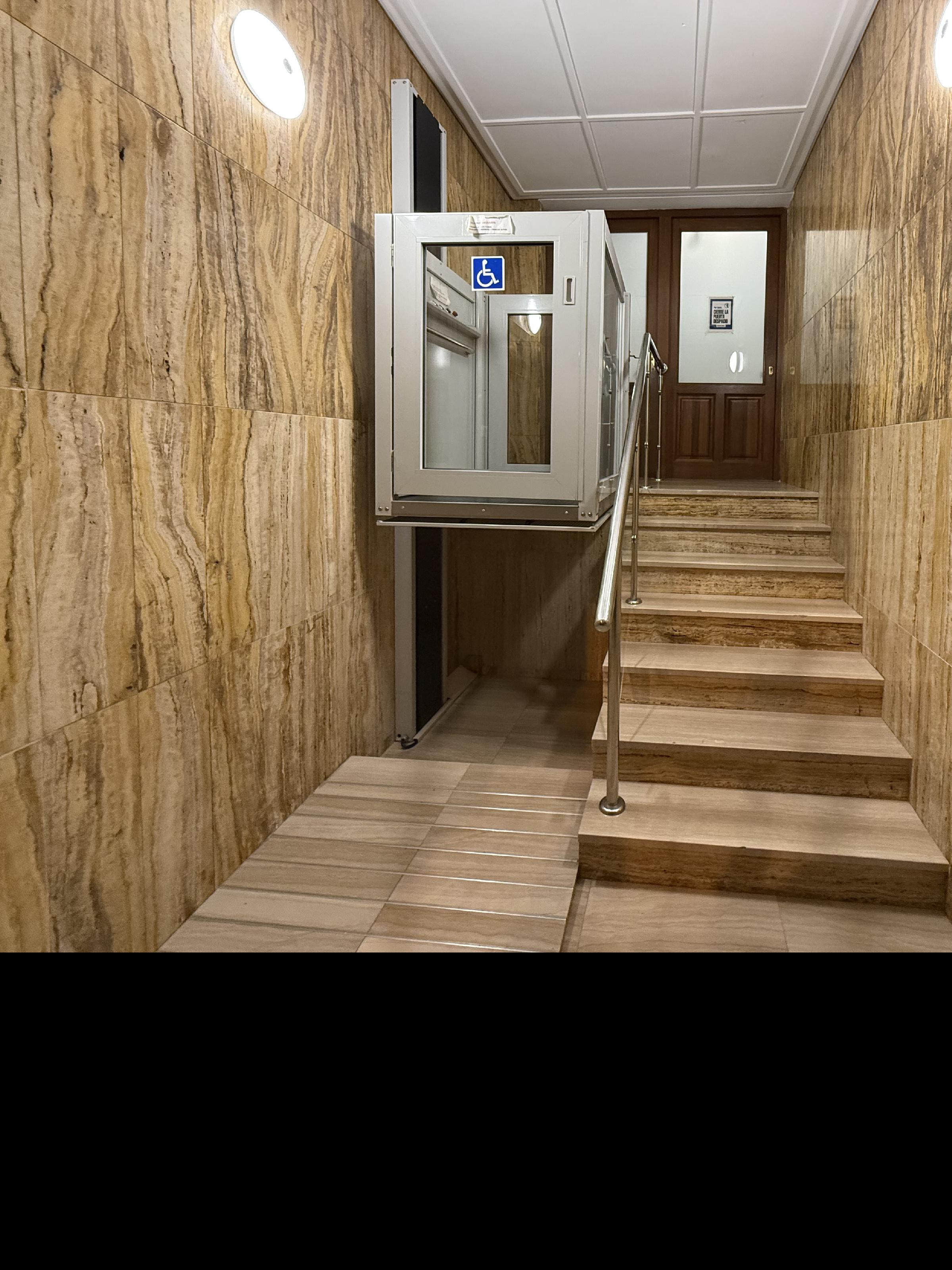 Imagen 33 Piso en venta en Barakaldo / Calle Zorrilla. Junto Avda. Libertad.