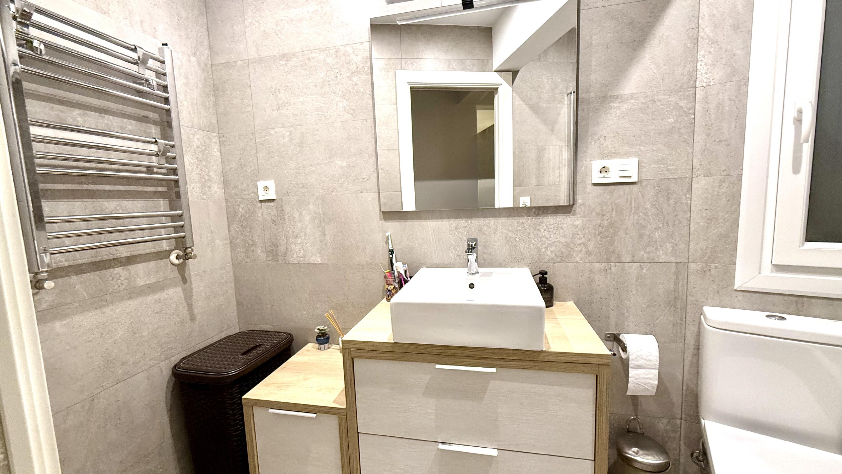 Imagen 26 Piso en venta en Barakaldo / Calle Zorrilla. Junto Avda. Libertad.