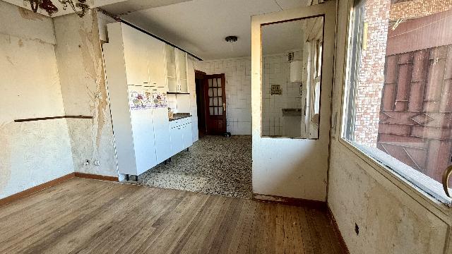 Imagen 3 Inmueble 300068 - Piso en venta en Santurtzi / Junto Parada Metro Mamariga.
