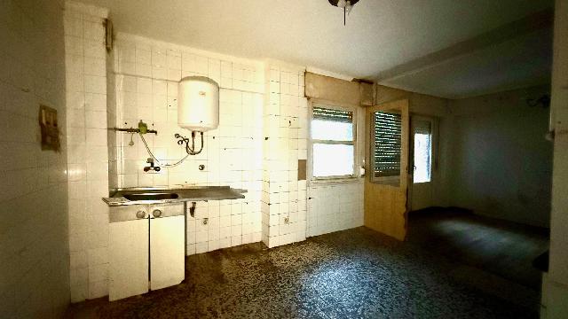 Imagen 3 Inmueble 300068 - Piso en venta en Santurtzi / Junto Parada Metro Mamariga.