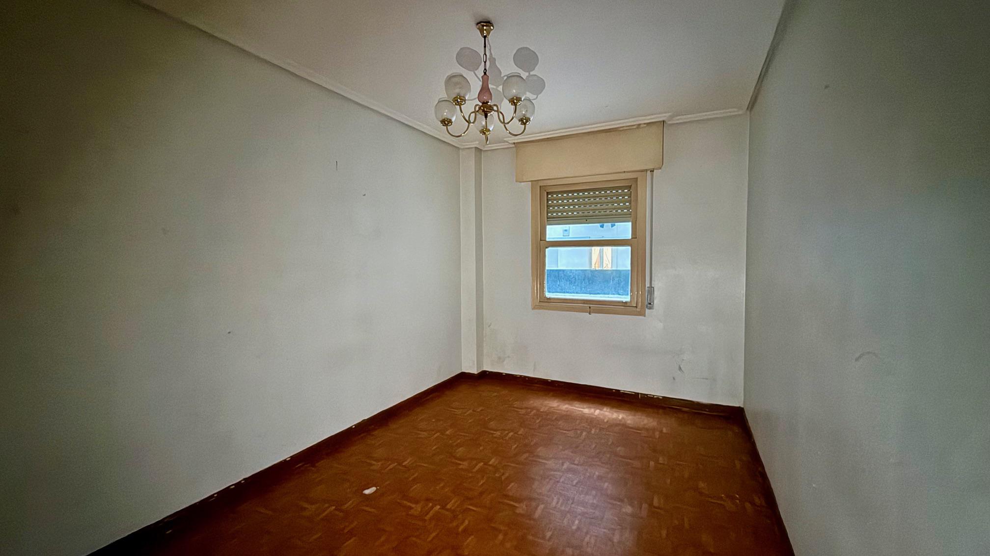 Imagen 12 Piso en venta en Santurtzi / Junto Parada Metro Mamariga.