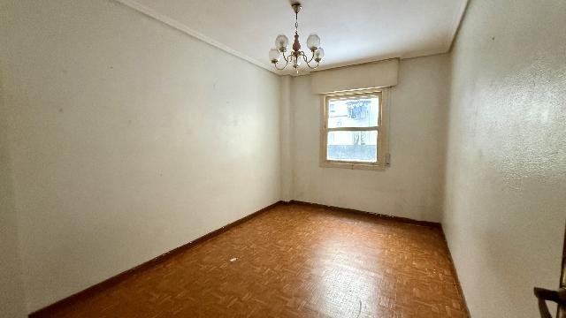 Imagen 14 Inmueble 300068 - Piso en venta en Santurtzi / Junto Parada Metro Mamariga.