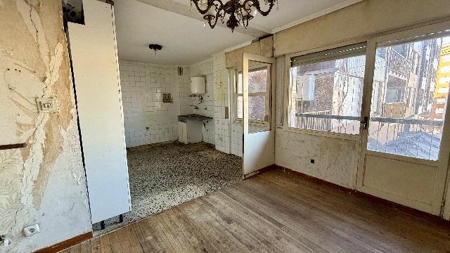 Imagen 2 Inmueble 300068 - Piso en venta en Santurtzi / Junto Parada Metro Mamariga.