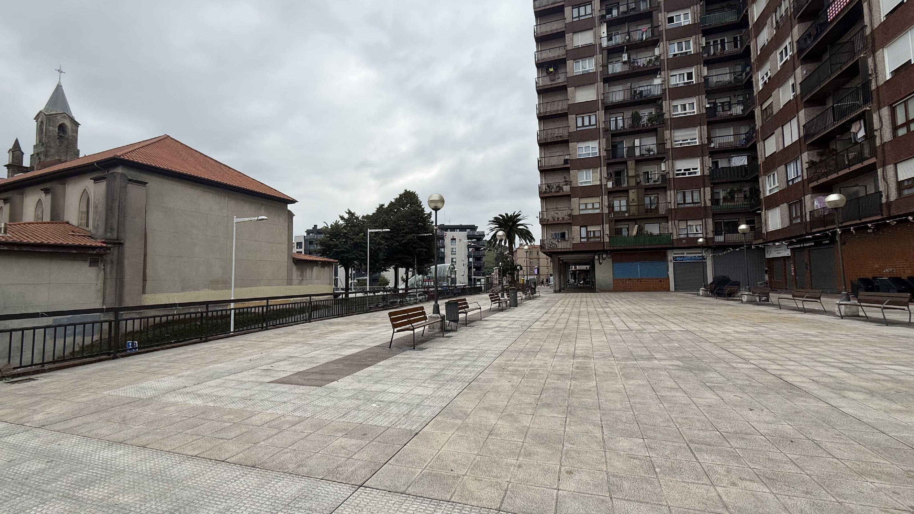 Imagen 24 Piso en venta en Santurtzi / Junto Parada Metro Mamariga.