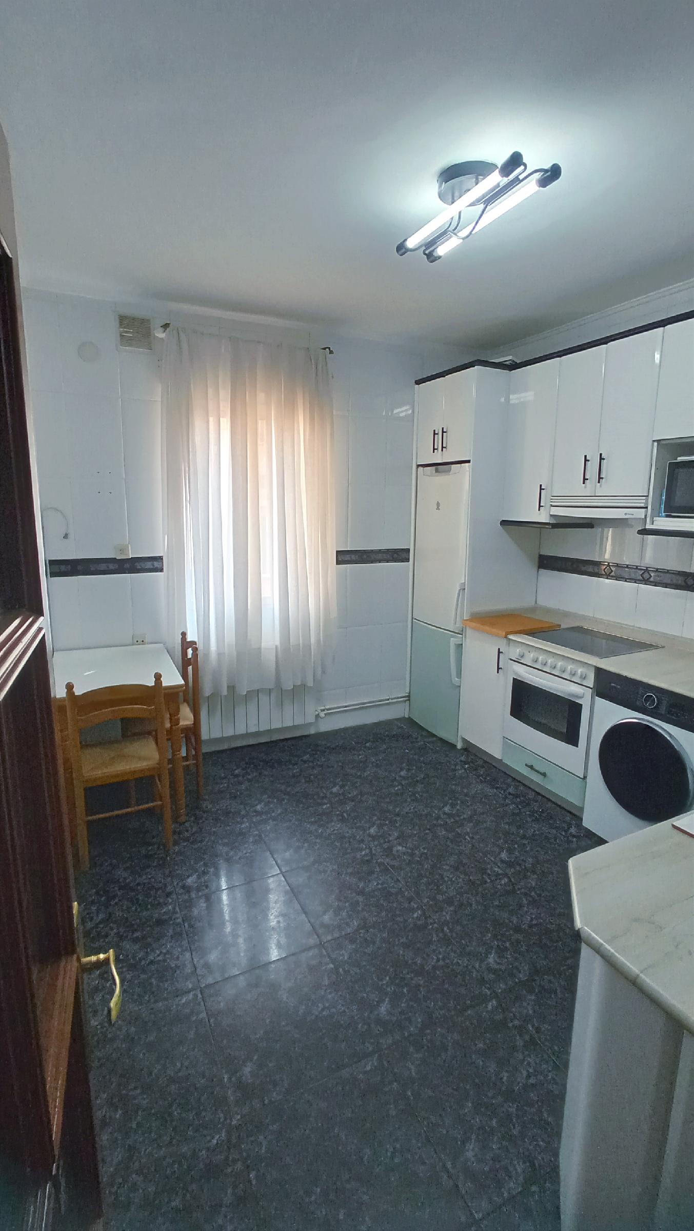 Imagen 7 Piso en venta en Barakaldo / Calle Zaballa .