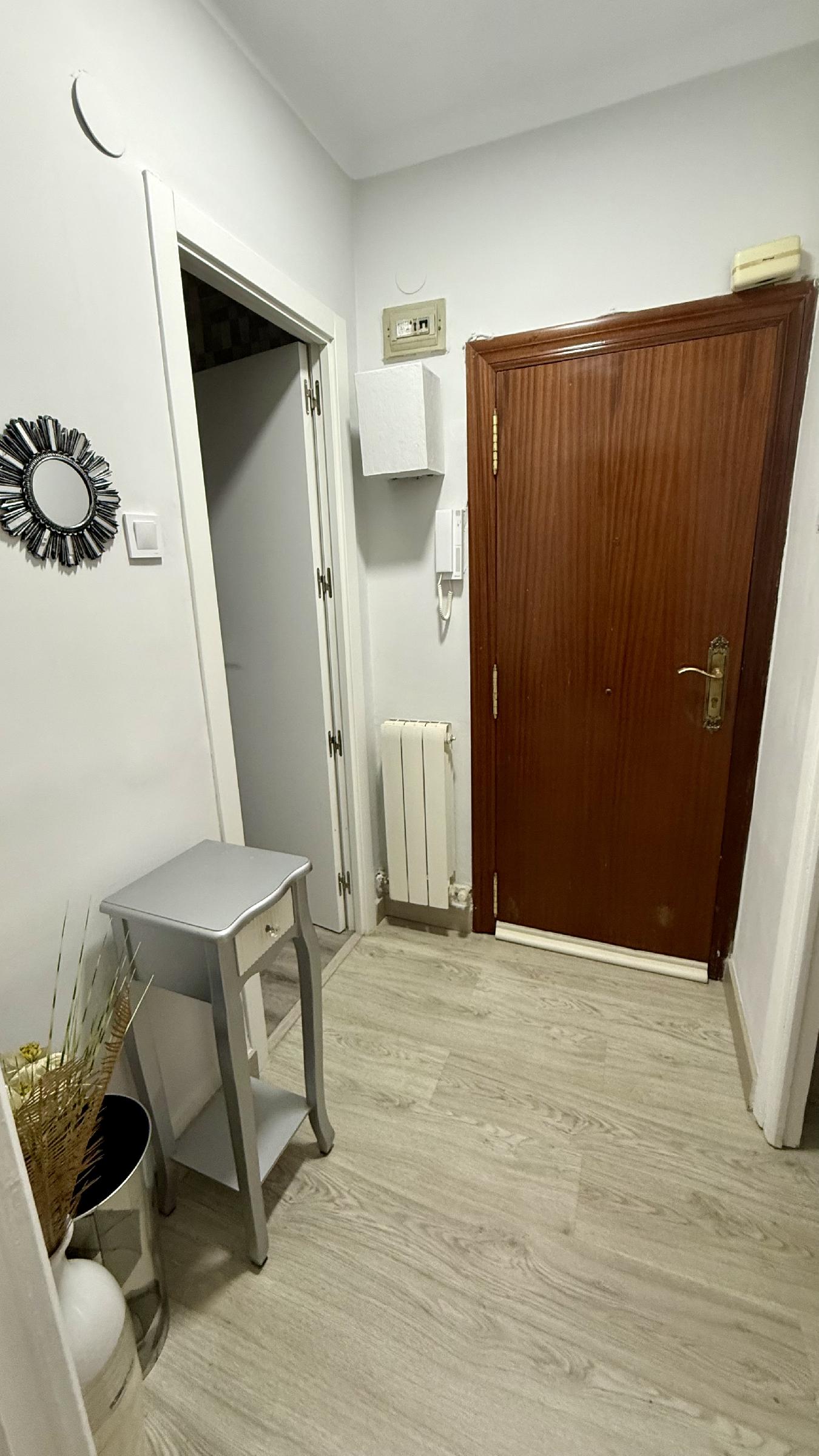 Imagen 24 Piso en venta en Barakaldo / Calle Guridi. Junto Frontón.