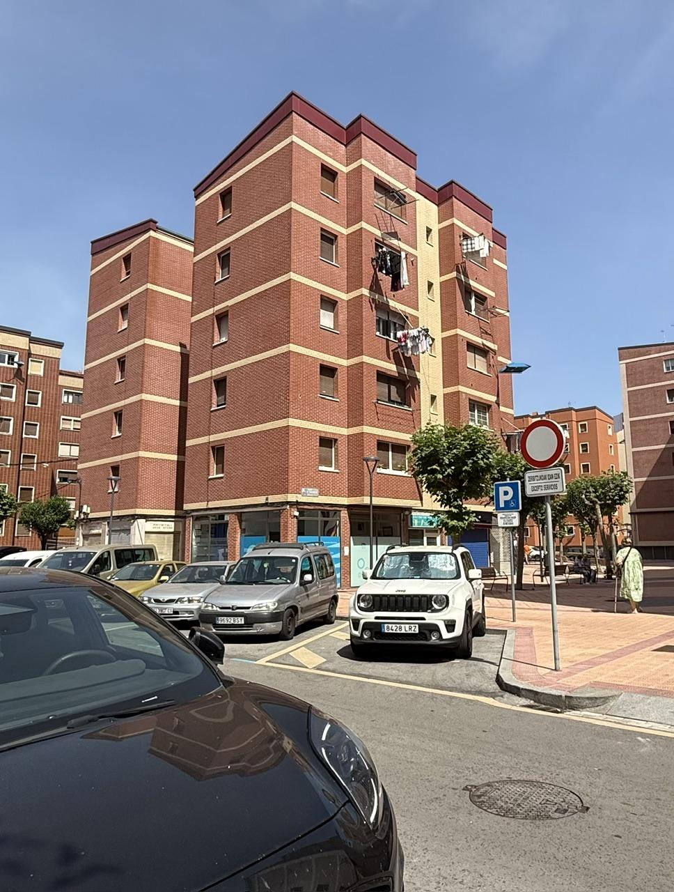 Imagen 1 Piso en venta en Barakaldo / Próximo Hospital Cruces.