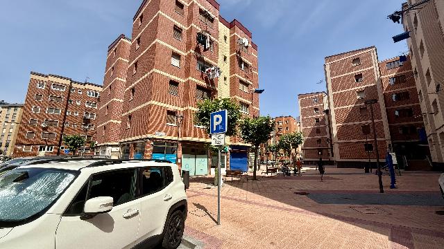 Imagen 15 Inmueble 303503 - Piso en venta en Barakaldo / Próximo Hospital Cruces.
