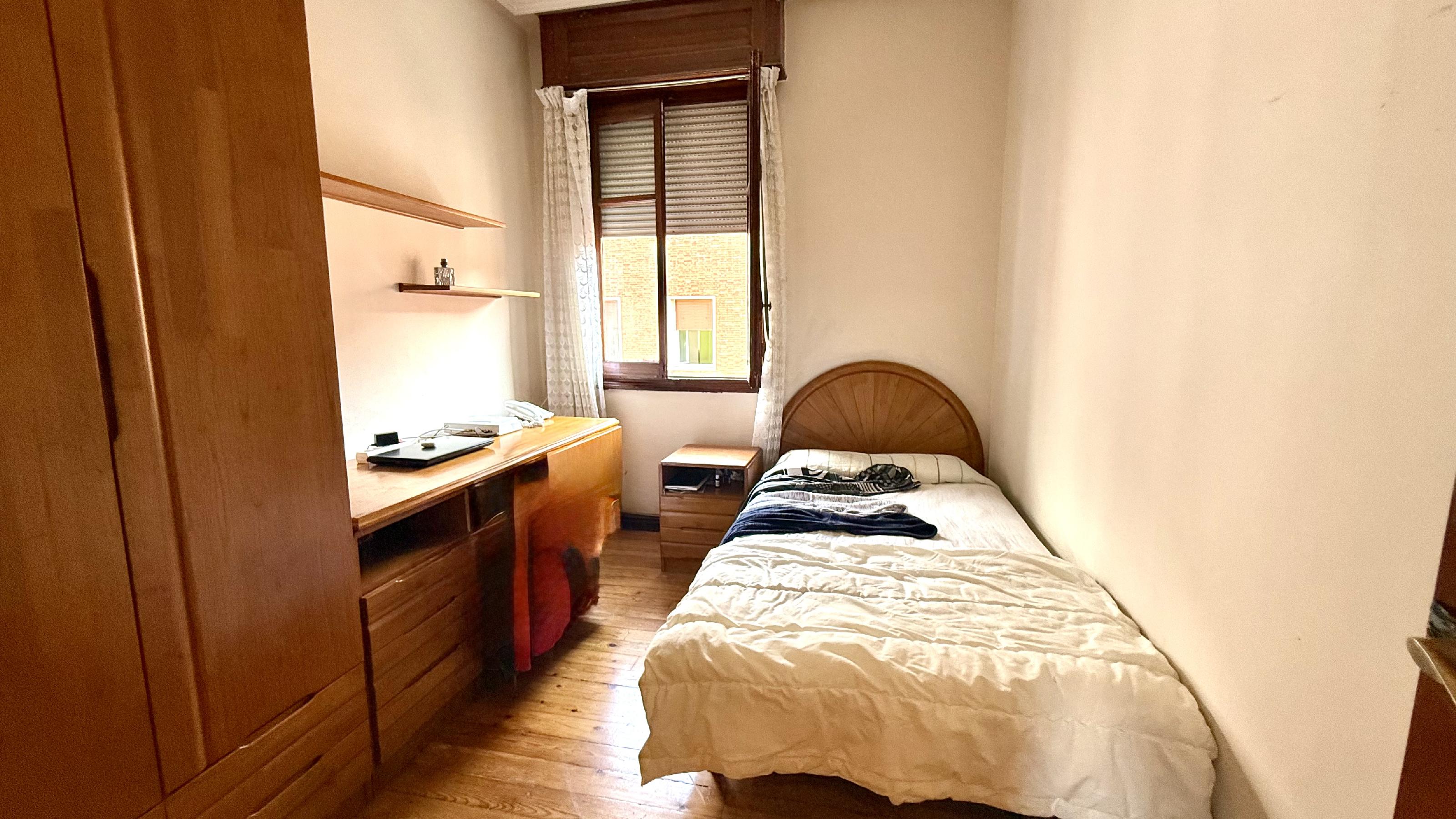 Imagen 12 Piso en venta en Barakaldo / Junto Centro Salud.