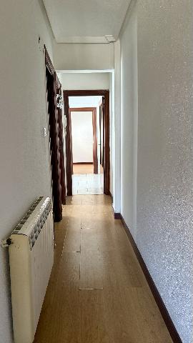 Imagen 16 Inmueble 304578 - Piso en venta en Barakaldo / Calle Autonomia. Frente Colegio.