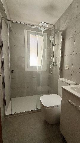 Imagen 14 Inmueble 304578 - Piso en venta en Barakaldo / Calle Autonomia. Frente Colegio.