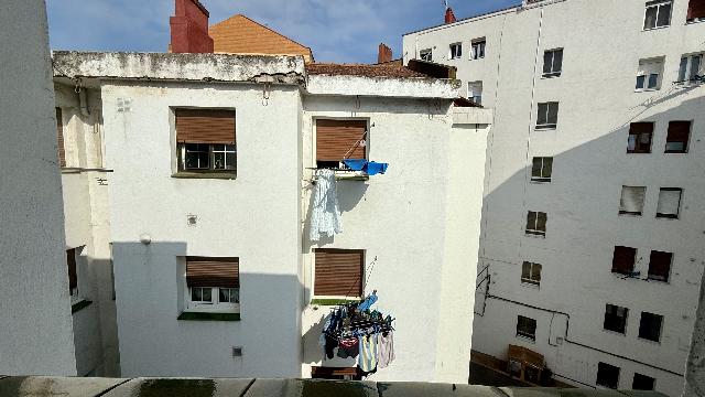 Imagen 18 Inmueble 304578 - Piso en venta en Barakaldo / Calle Autonomia. Frente Colegio.