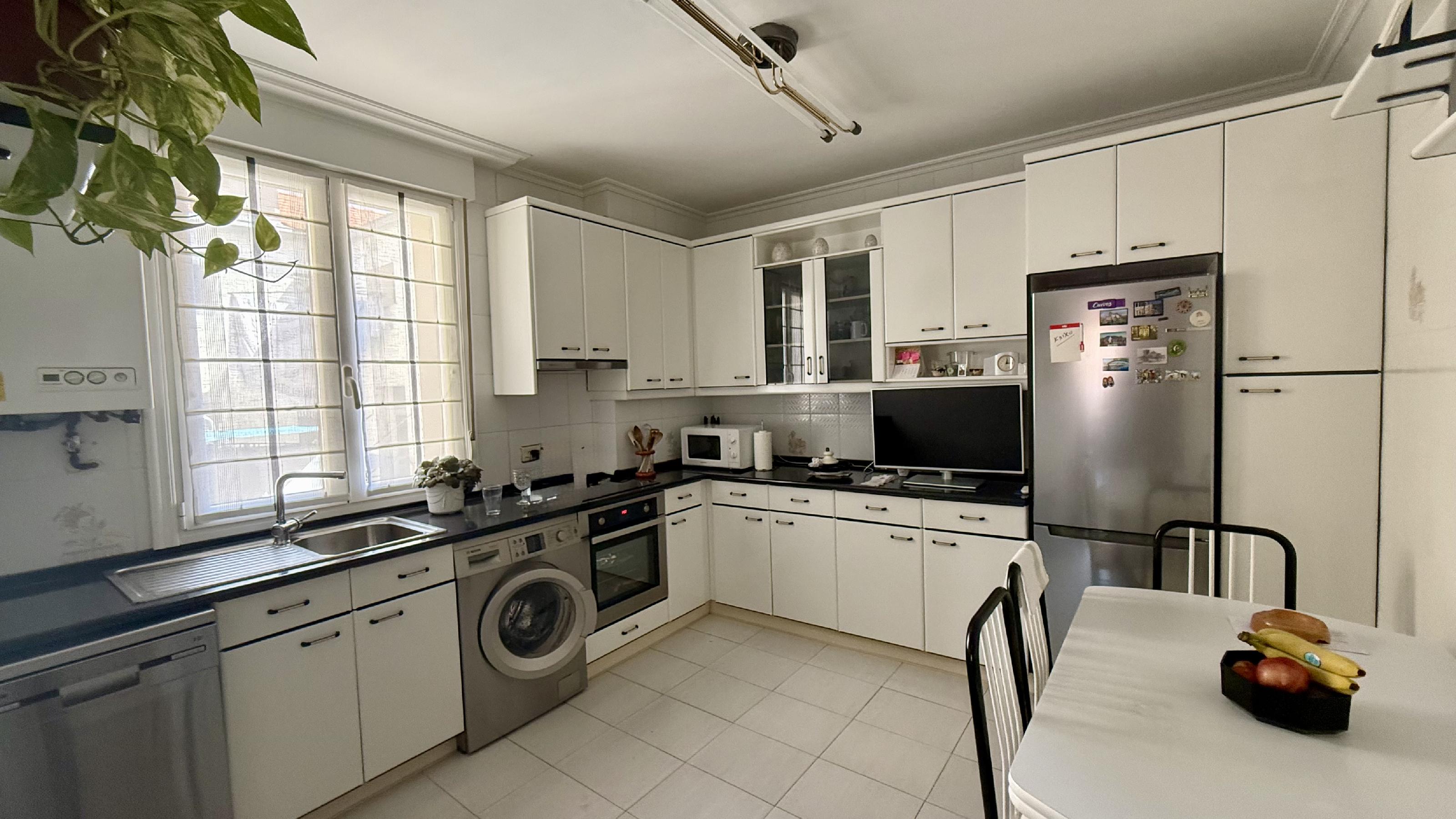 Imagen 8 Piso en venta en Barakaldo / Juntos Juntas Generales.