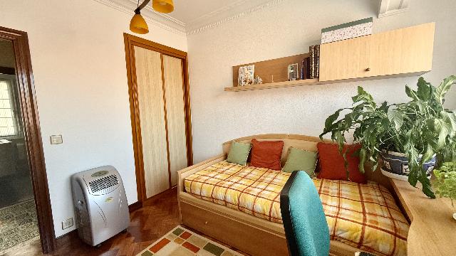 Imagen 21 Inmueble 305098 - Piso en venta en Barakaldo / Juntos Juntas Generales.