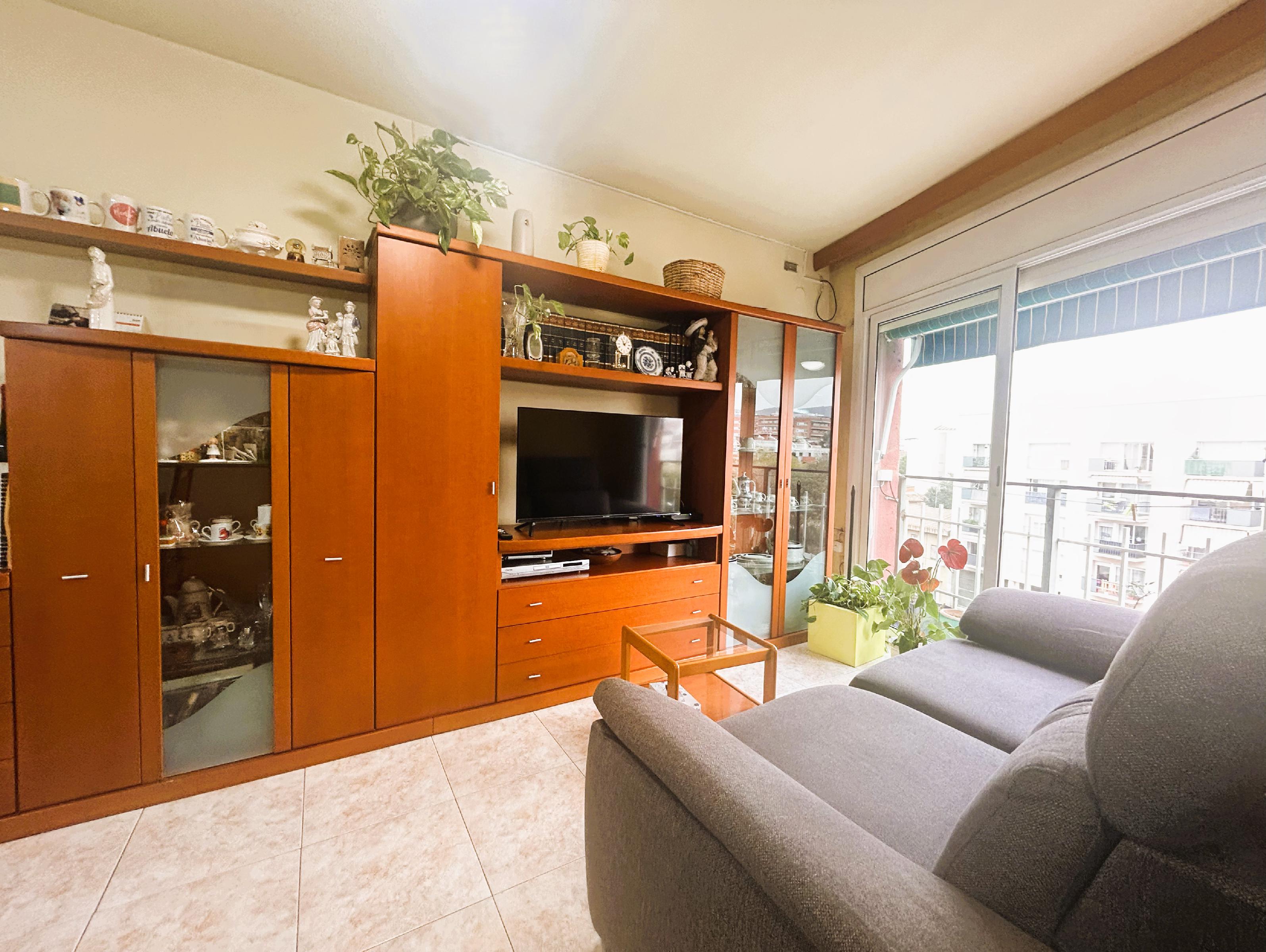 Imagen 3 Piso en venta en Molins De Rei / Próximo a la plaza del Ayuntamiento 