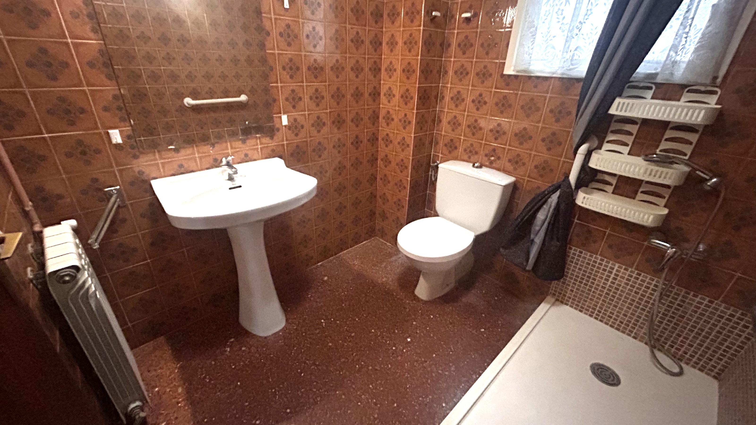 Imagen 17 Piso en venta en Molins De Rei / En pleno centro de Molins de Rei. Junto al Ayuntamiento