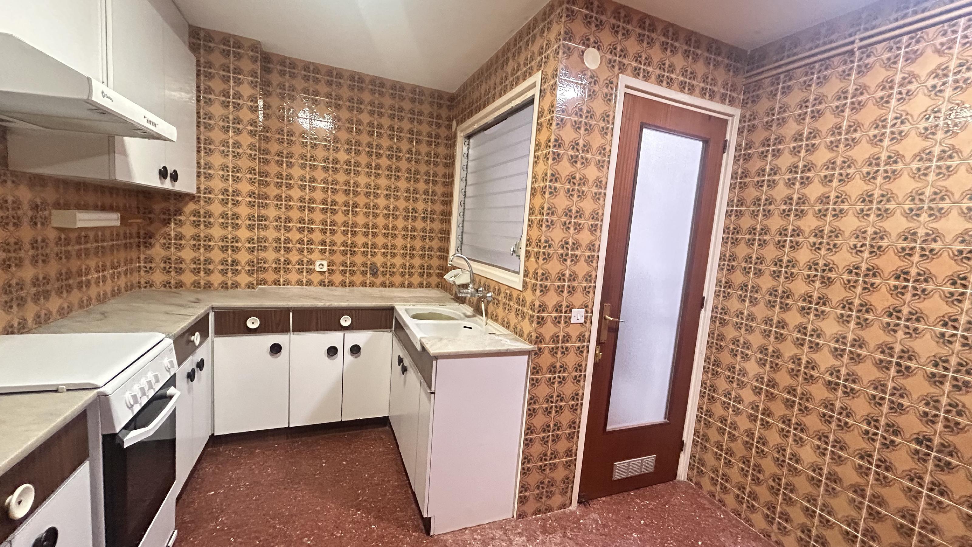 Imagen 12 Piso en venta en Molins De Rei / En pleno centro de Molins de Rei. Junto al Ayuntamiento