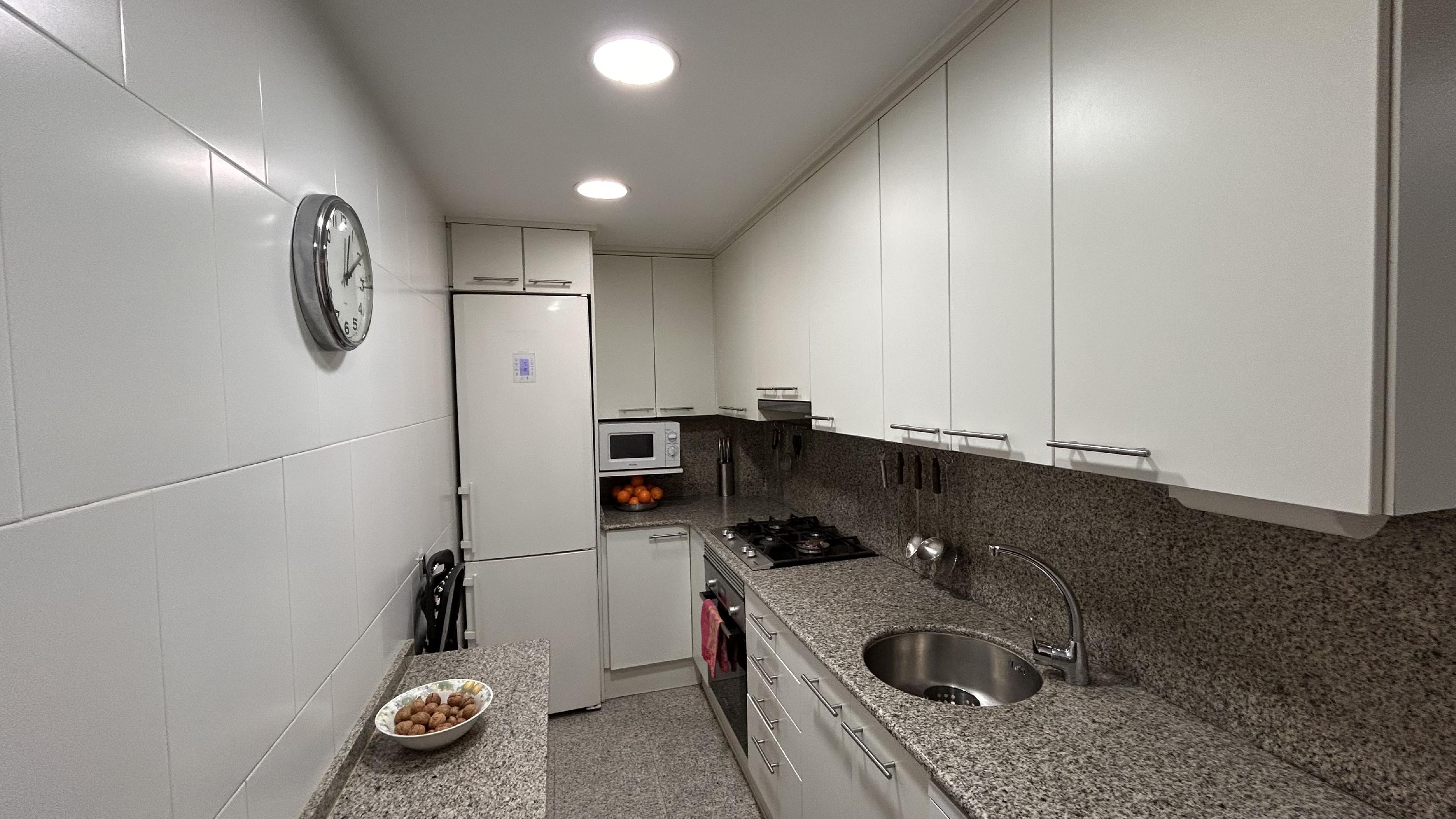 Imagen 31 Piso en venta en Sant Boi De Llobregat / Próximo a la plaza Cataluña zona Vinyets