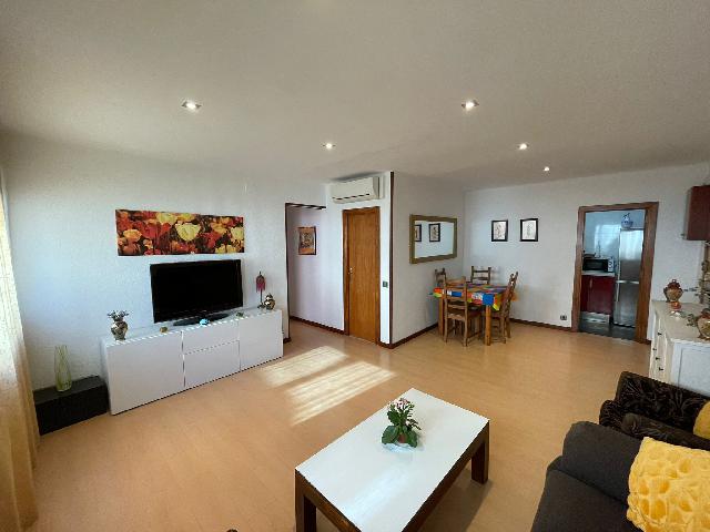 Imagen 1 Inmueble 300205 - Piso en venta en Molins De Rei / Junto Ayuntamiento