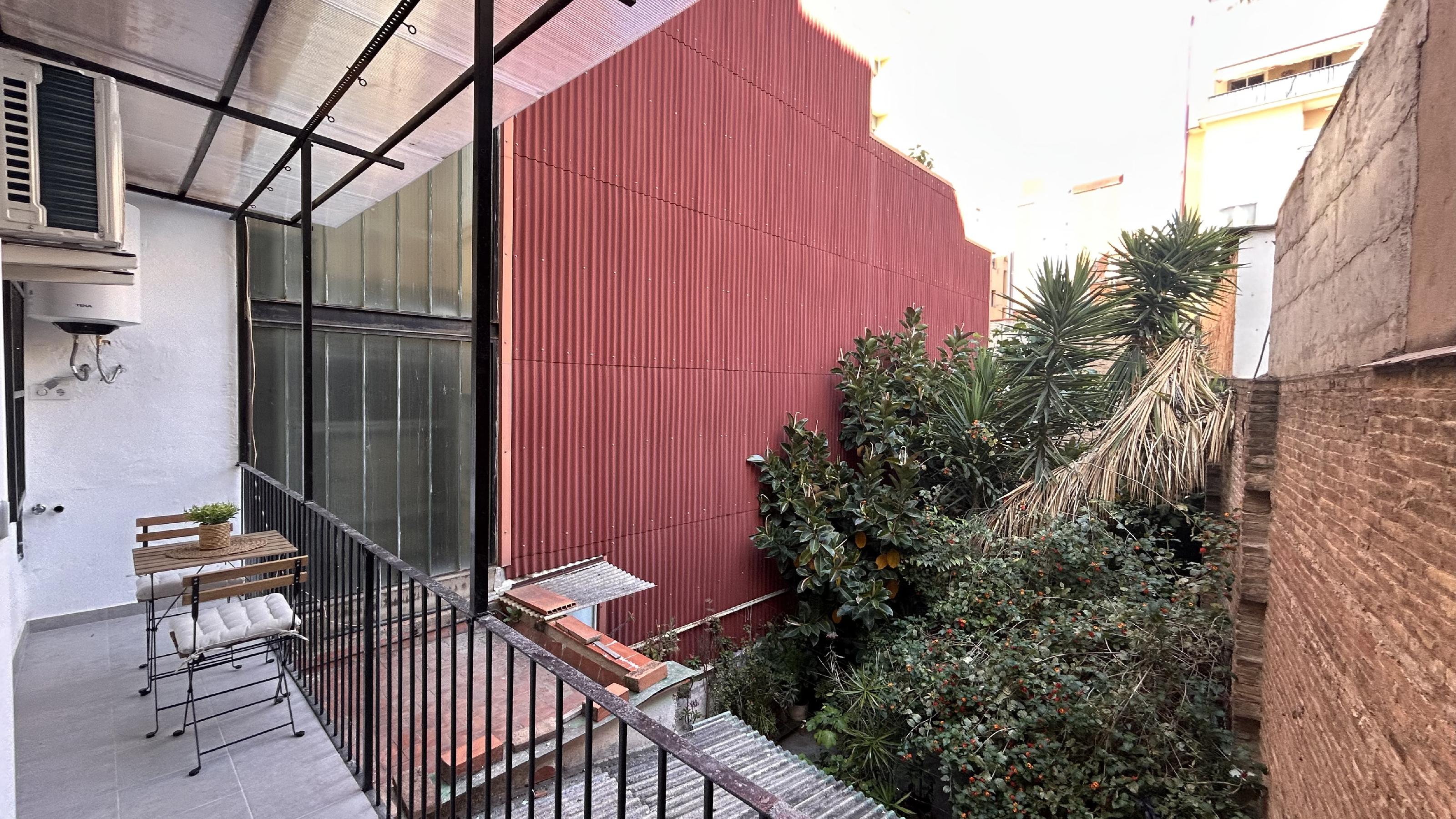 Imagen 26 Piso en venta en Barcelona / Junto al Camp Nou Les Corts