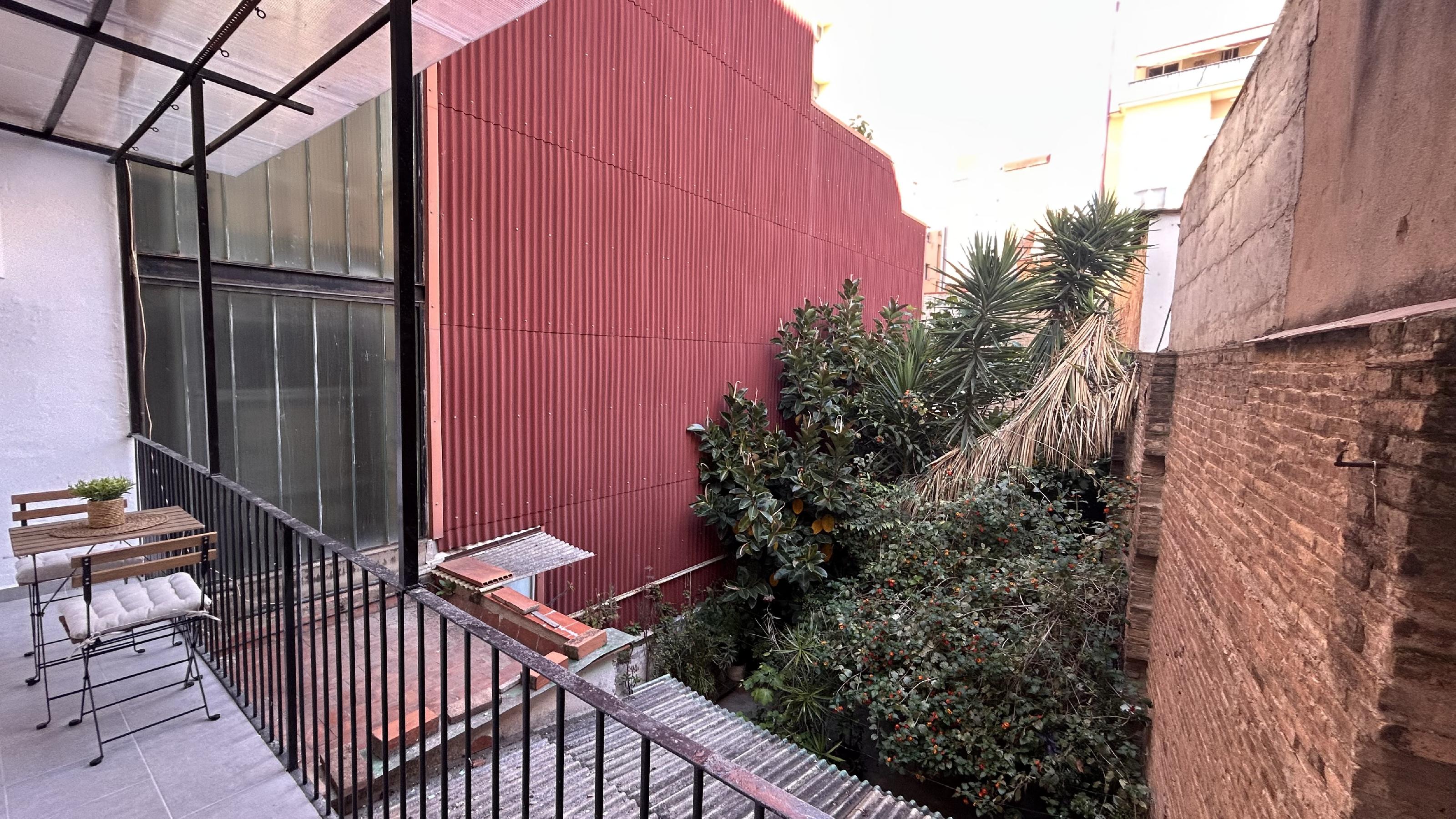 Imagen 24 Piso en venta en Barcelona / Junto al Camp Nou Les Corts