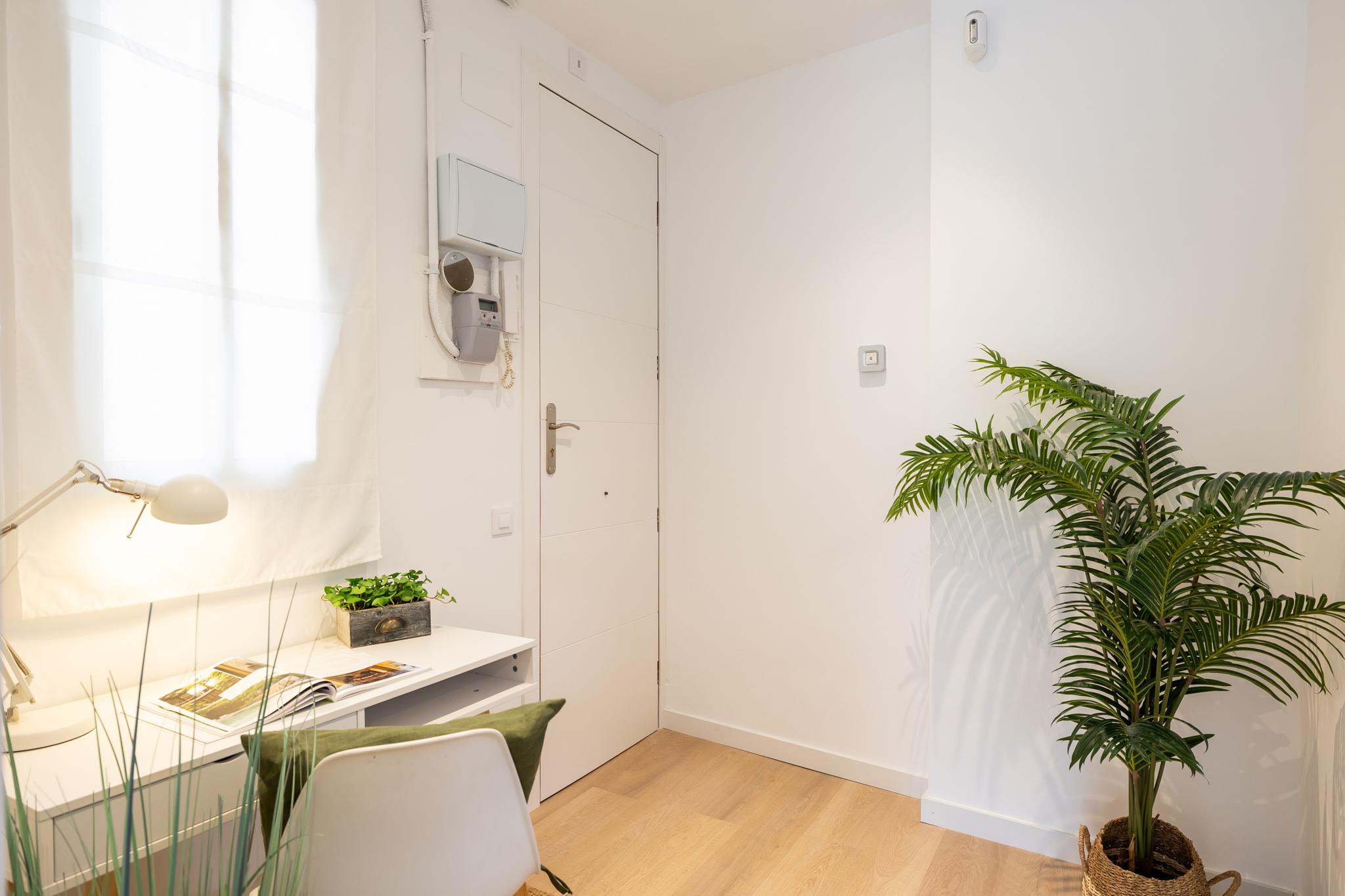 Imagen 21 Piso en venta en Barcelona / Junto al Camp Nou Les Corts
