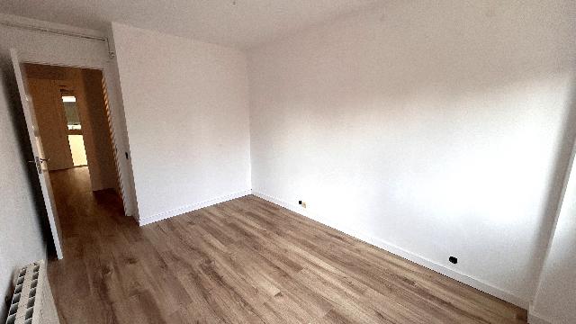 Imagen 2 Inmueble 301601 - Piso en venta en Sant Andreu De La Barca / Próximo al supermercado Dia (zona la Solana)