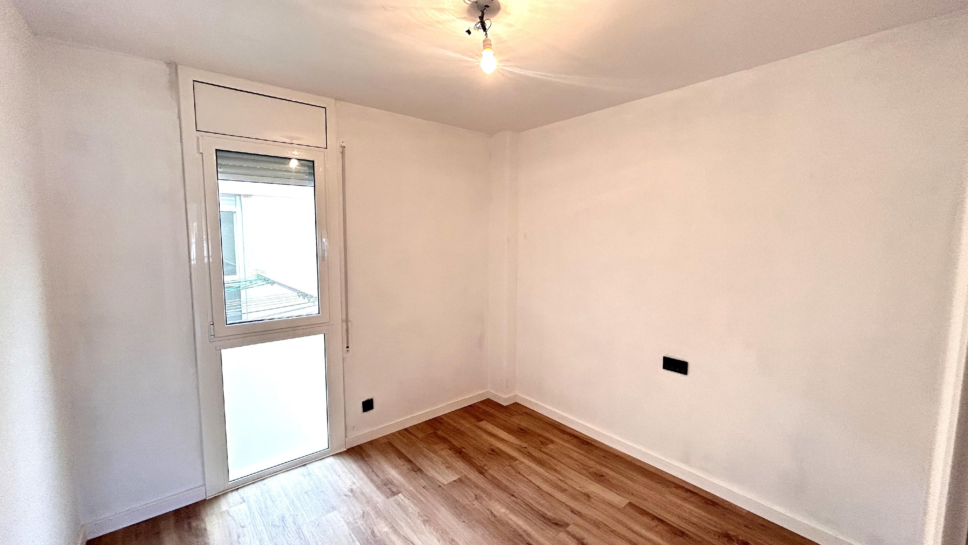 Imagen 21 Piso en venta en Sant Andreu De La Barca / Próximo al supermercado Dia zona la Solana