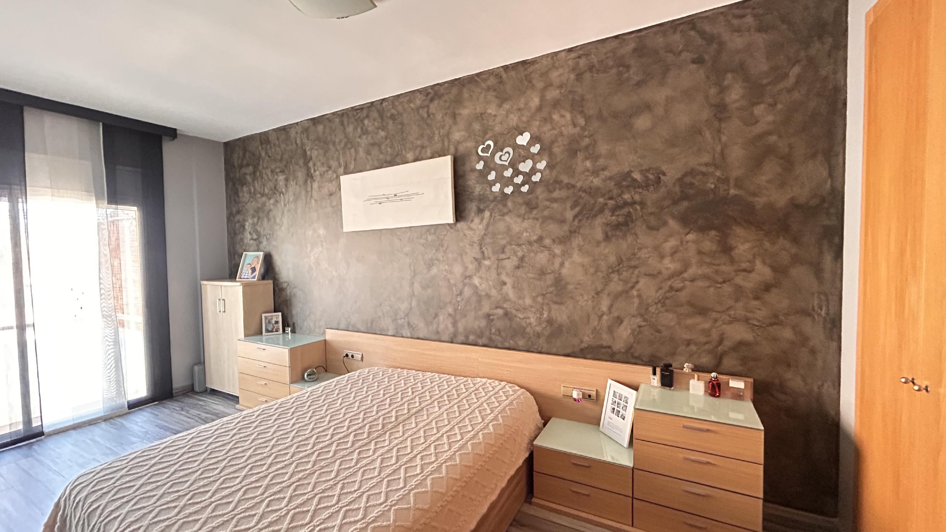 Imagen 18 Piso en venta en Sant Andreu De La Barca / Junto a la oficina de Correos La Solana