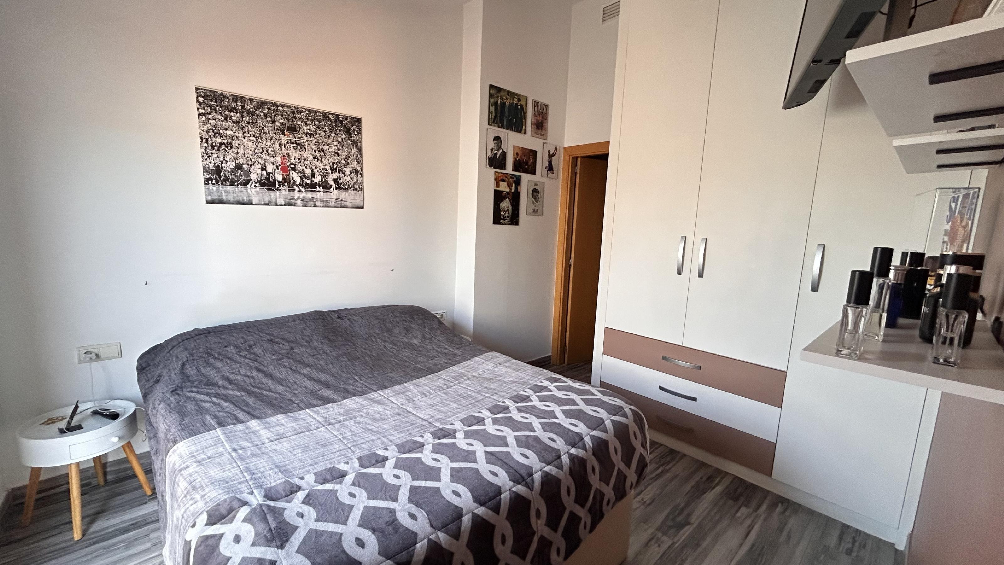 Imagen 29 Piso en venta en Sant Andreu De La Barca / Junto a la oficina de Correos La Solana