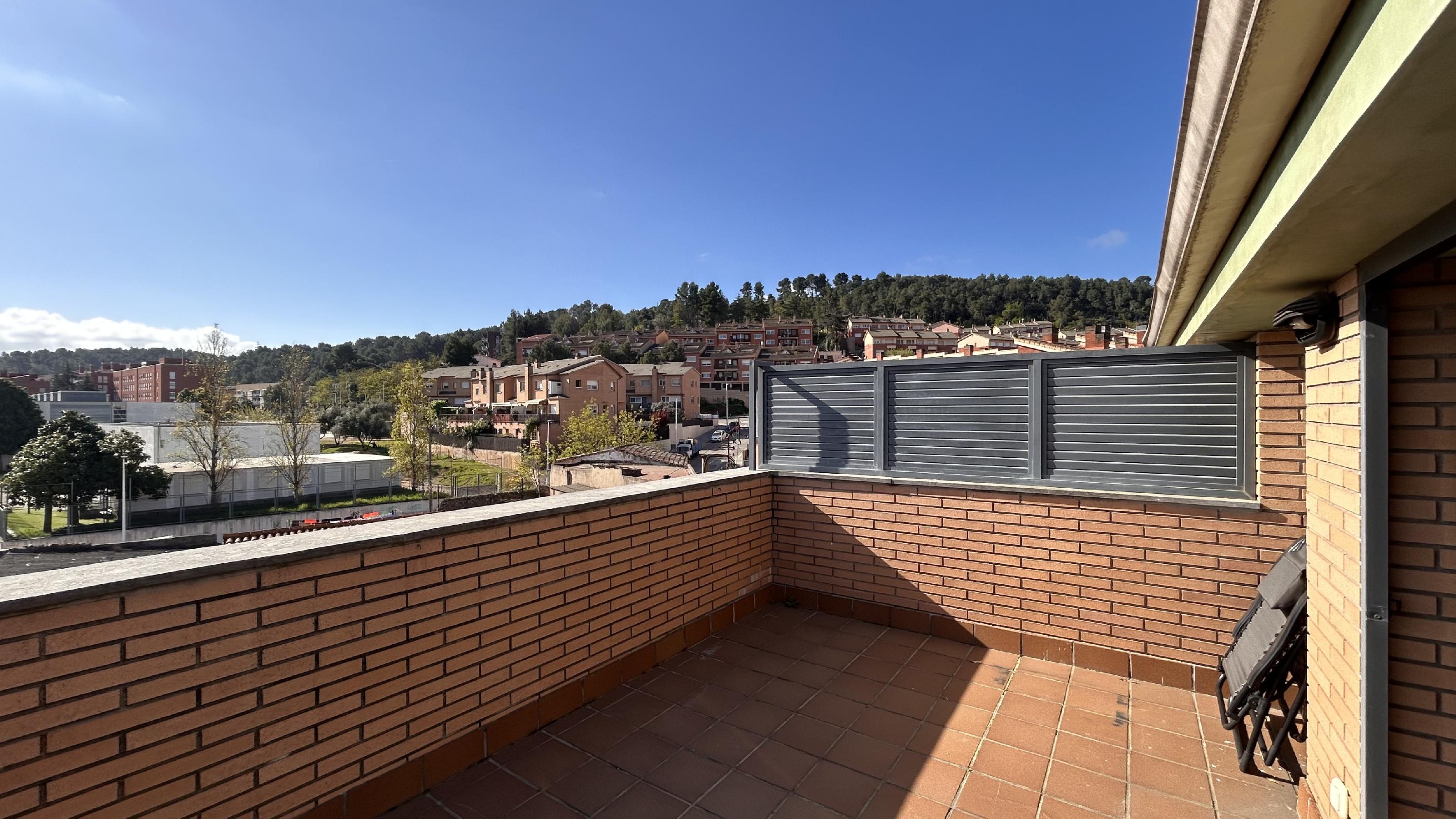 Imagen 25 Casa en venta en Sant Andreu De La Barca / Junto a la estación de Ferrocarriles Catalanes